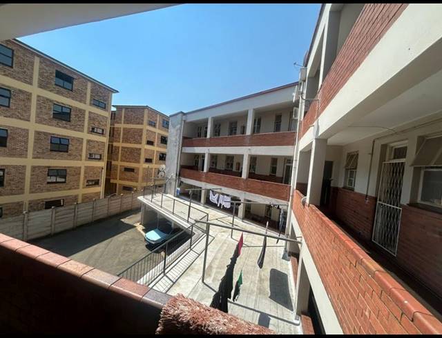 2 BEDROOM APARTMENT FOR SALE IN SCOTTSVILLE